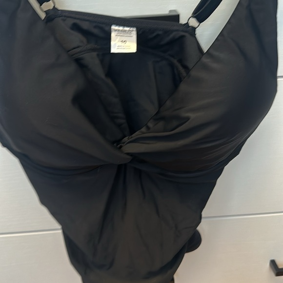 Tankini - Picture 4 of 9